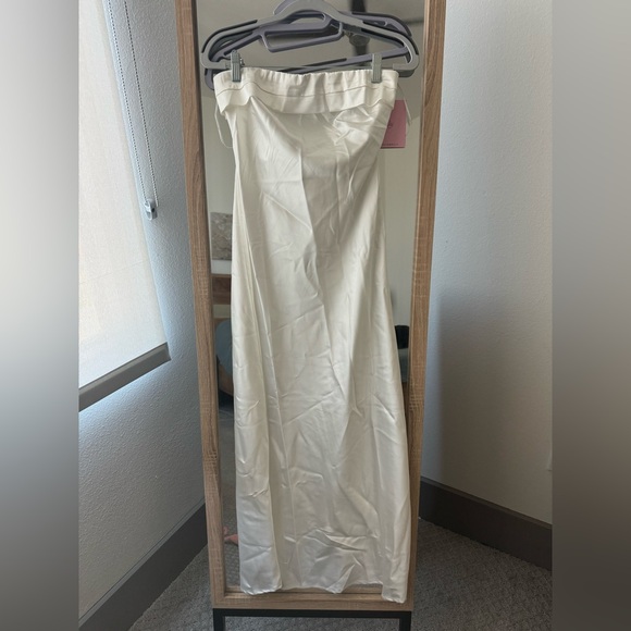 Hello Molly Cream Strapless Maxi Dress - Picture 3 of 4